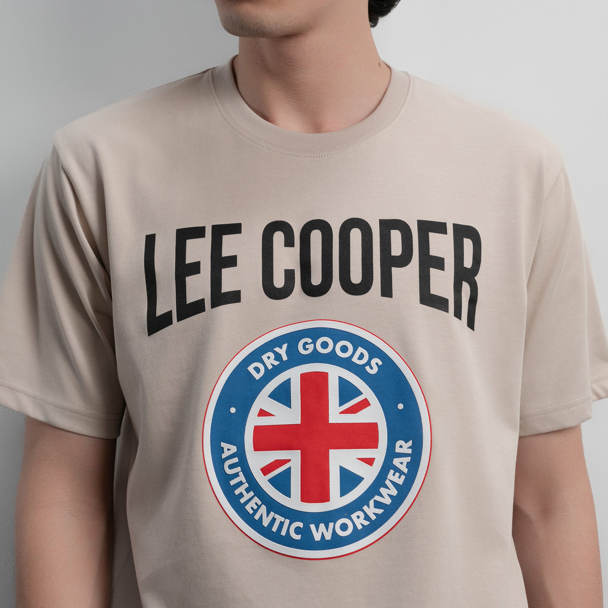 Lee Cooper T-Shirt Union Jack Patch Biscuit